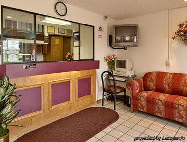 Hotel Super 8 By Wyndham Waynesboro Interior foto